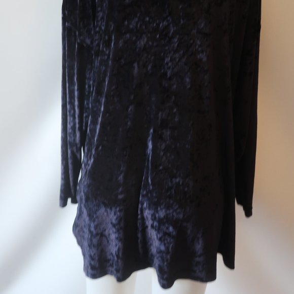 WOMENS TAPEMEASURE NEW YORK BLACK CRUSHED VELVET MOCK NECK TOP M * - Picture 11 of 14